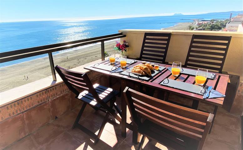 Ganze Wohnung, Los Reales 8B in Playa de la Rada, Estepona