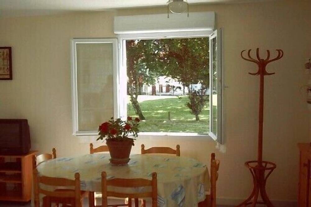 Marennes, maison 4 personnes proche centre ville et port in Marennes, Côte de Beauté