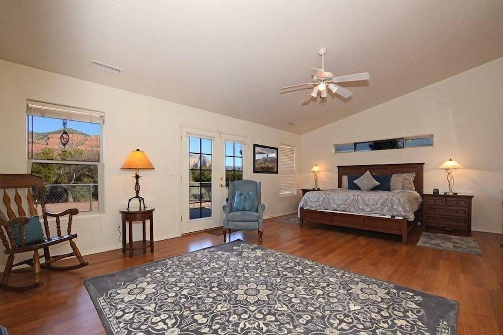 Gerade hinzugefügt! Erstaunliche Aussichten! Schöner Ort! Sun Up Ranch in Oak Creek, Oak Creek Canyon