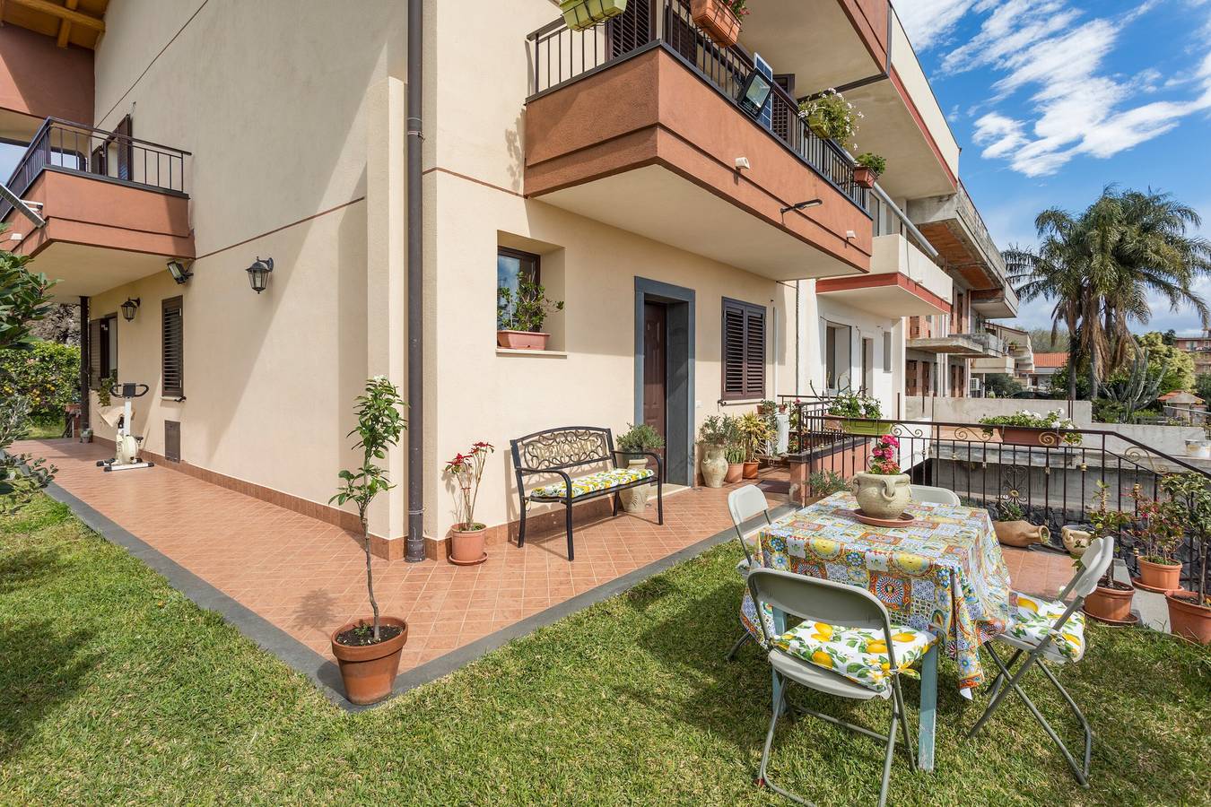 Villa Veronica – Sea View Retreat in Mascali, Etna