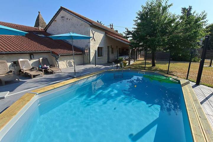 Ferienhaus für 4 Personen, mit Pool und Terrasse