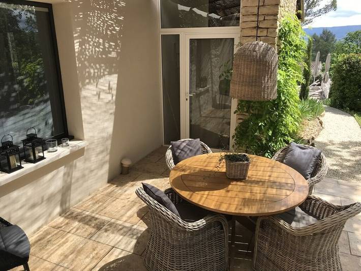 Location de vacances pour 4 personnes, avec piscine ainsi que terrasse et jardin à Cabrières-d'Avignon - 3