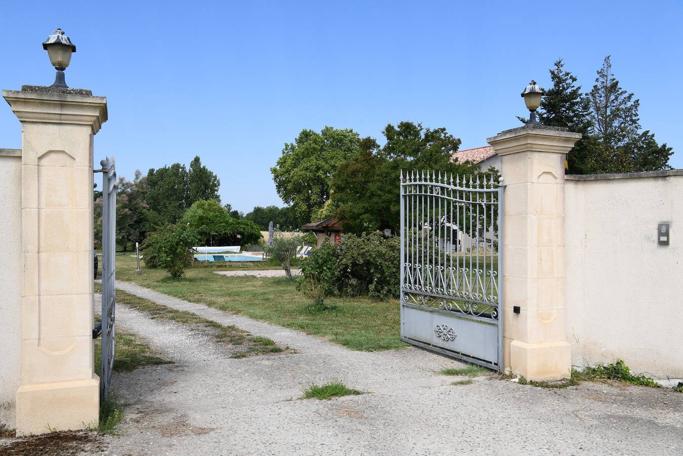 Gite Le Parc de Gouts – Votre grand domaine avec piscine chauffée et étang privé à Aiguillon in Aiguillon, Quercy