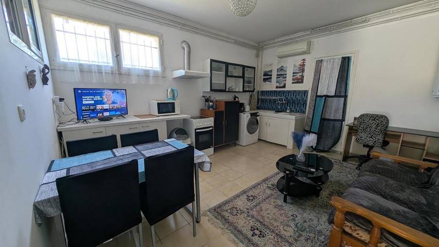 Gîte pour 2 personnes, avec jardin à Le Fossat