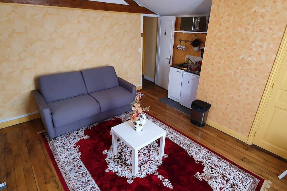 Appartement entier, Studio proche Saint Quentin en Yvelines, Versailles et Paris in Trappes, Yvelines