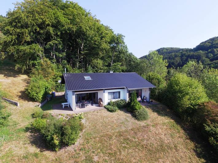 Ferienhaus für 5 Personen, mit Balkon und Terrasse sowie Garten im Sauerland - 3