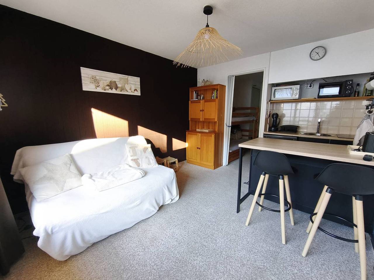 Studio entier, Studio confortable au pied des pistes avec balcon in Le Sauze, Enchastrayes