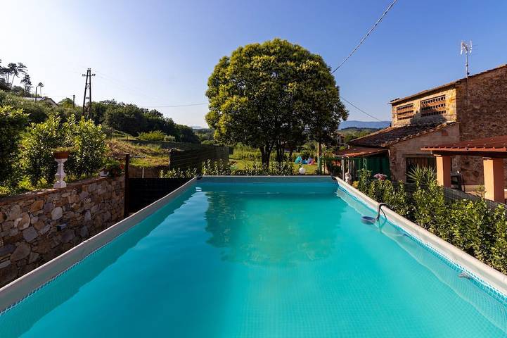 Ferienhaus für 6 Personen, mit Whirlpool und Garten, mit Haustier