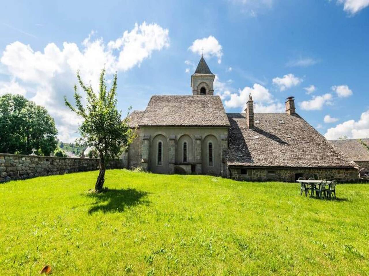 Ganze Wohnung, Ferienwohnung in Lozère mit Garten und Grill in Grandvals, Mende und Umgebung