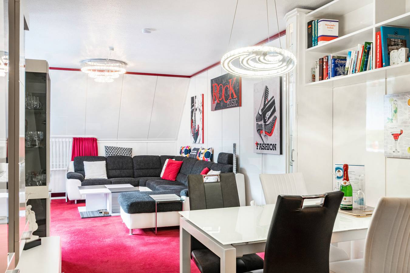Ganze Wohnung, Apartment 'Rot-weiss' mit privater Terrasse und Wlan in Zwischenahner Meer, Bad Zwischenahn