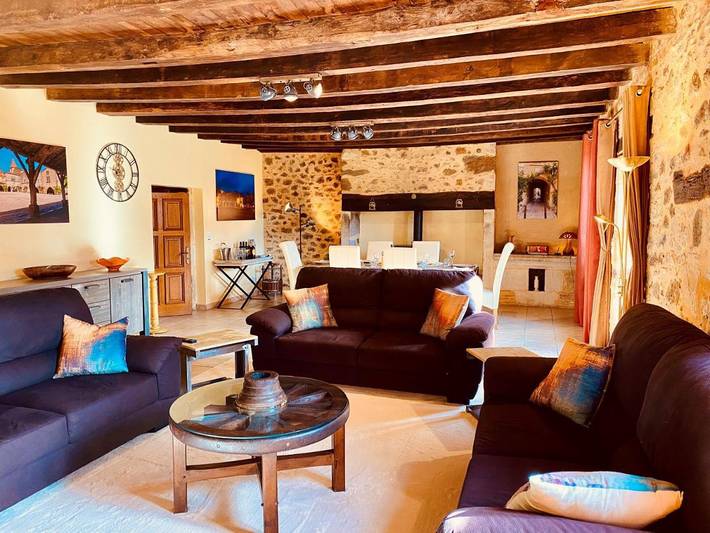 Location de vacances pour 12 personnes, avec jardin ainsi que vue et piscine à Capdrot - 3