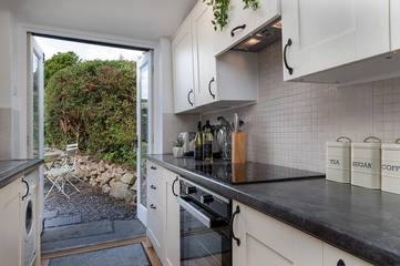 Log Cabin for 2 People in Brynsiencyn, North-Wales, Photo 2