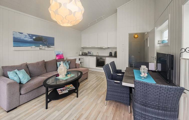 Ferienhaus für 6 Personen mit Pool in Tjøme