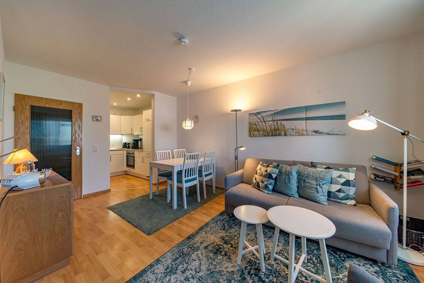 Ganze Wohnung, Ferienwohnung in toller Deichlage an der Nordsee mit Balkon, Wlan und Parkplatz in Wangerland, Metropolregion Bremen-Oldenburg