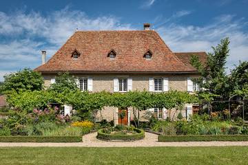 Chambre d’hôte pour 2 personnes, avec jardin dans Virieu