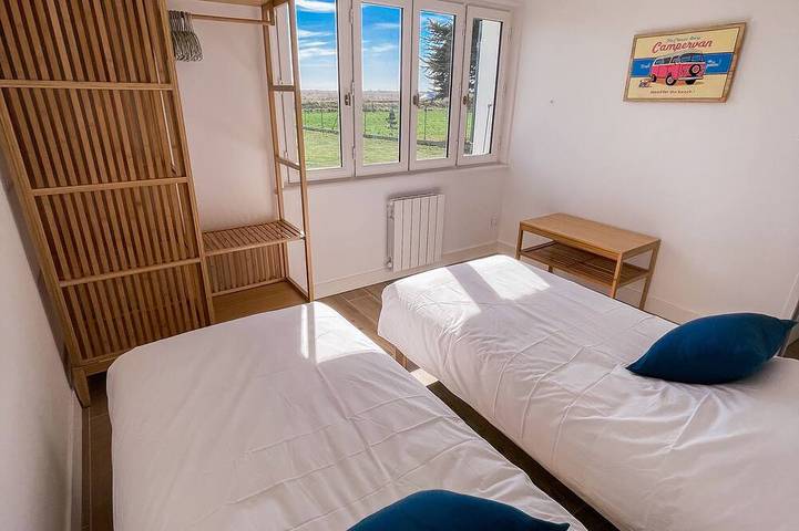 Location de vacances pour 10 personnes, avec jardin et terrasse à Loix - 2