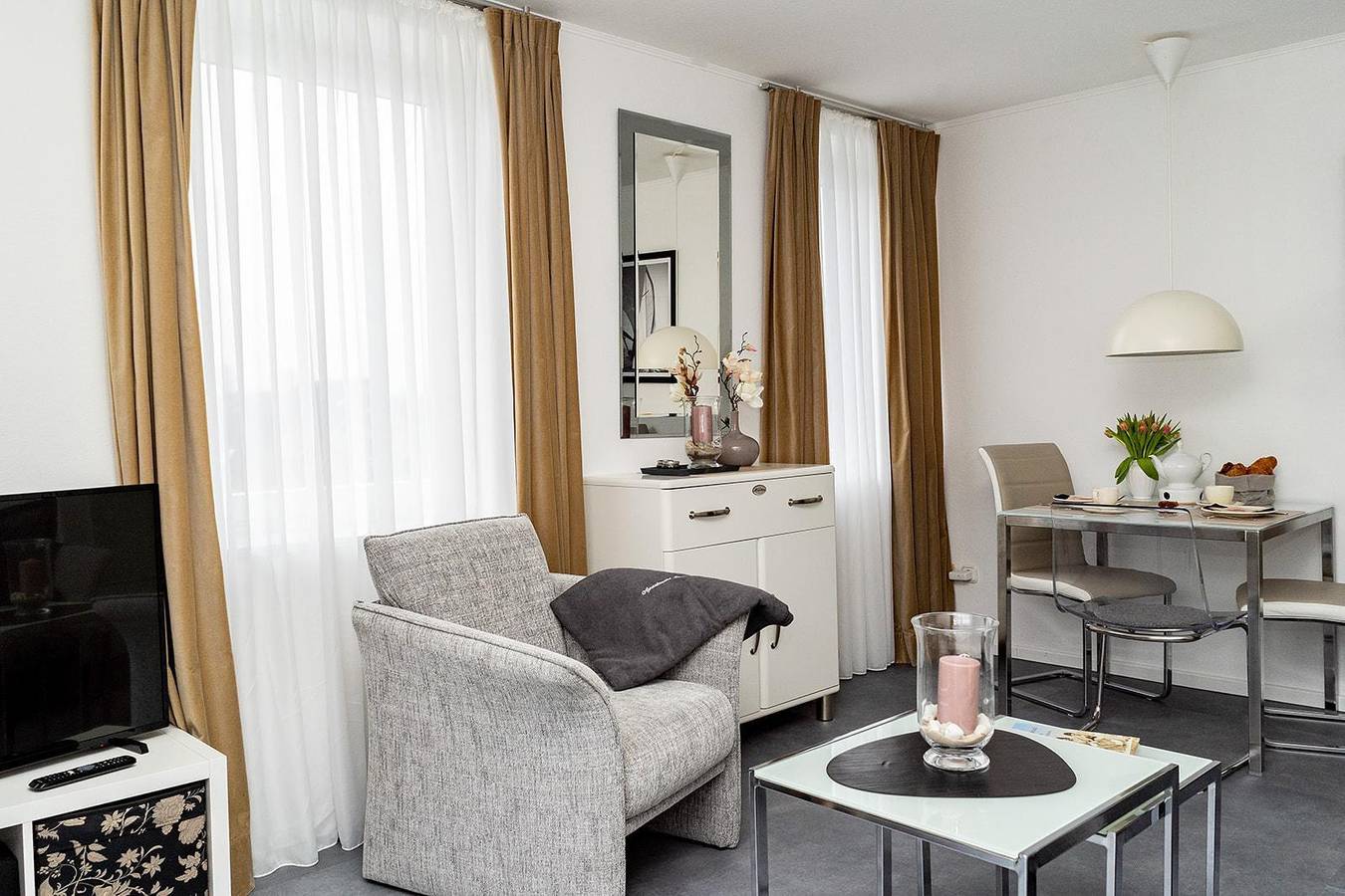 Ganze Ferienwohnung, Apartment Nr. 12-2, Dusche, Wc, Balkon in Timmendorfer Strand, Ostholstein