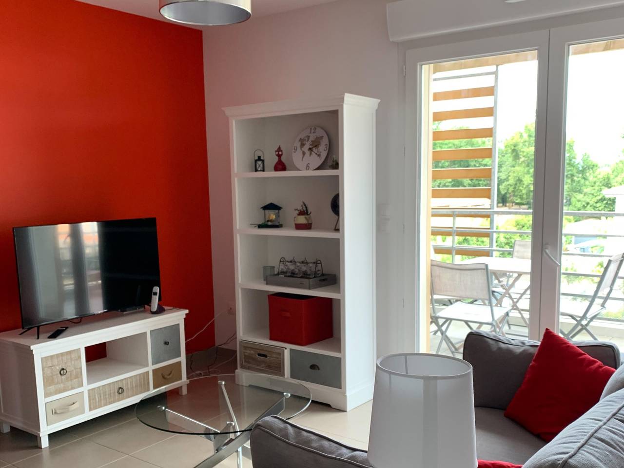 Appartement entier, Appartement Moderne Centre-Ville Biscarrosse - Plage à Proximité - 4 Pers - Wifi et Parking Inclus in Biscarrosse (bourg), Biscarrosse