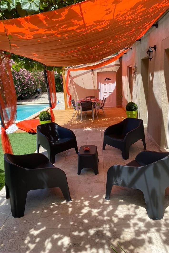 Location de vacances pour 6 personnes, avec jardin à Tavel - 4