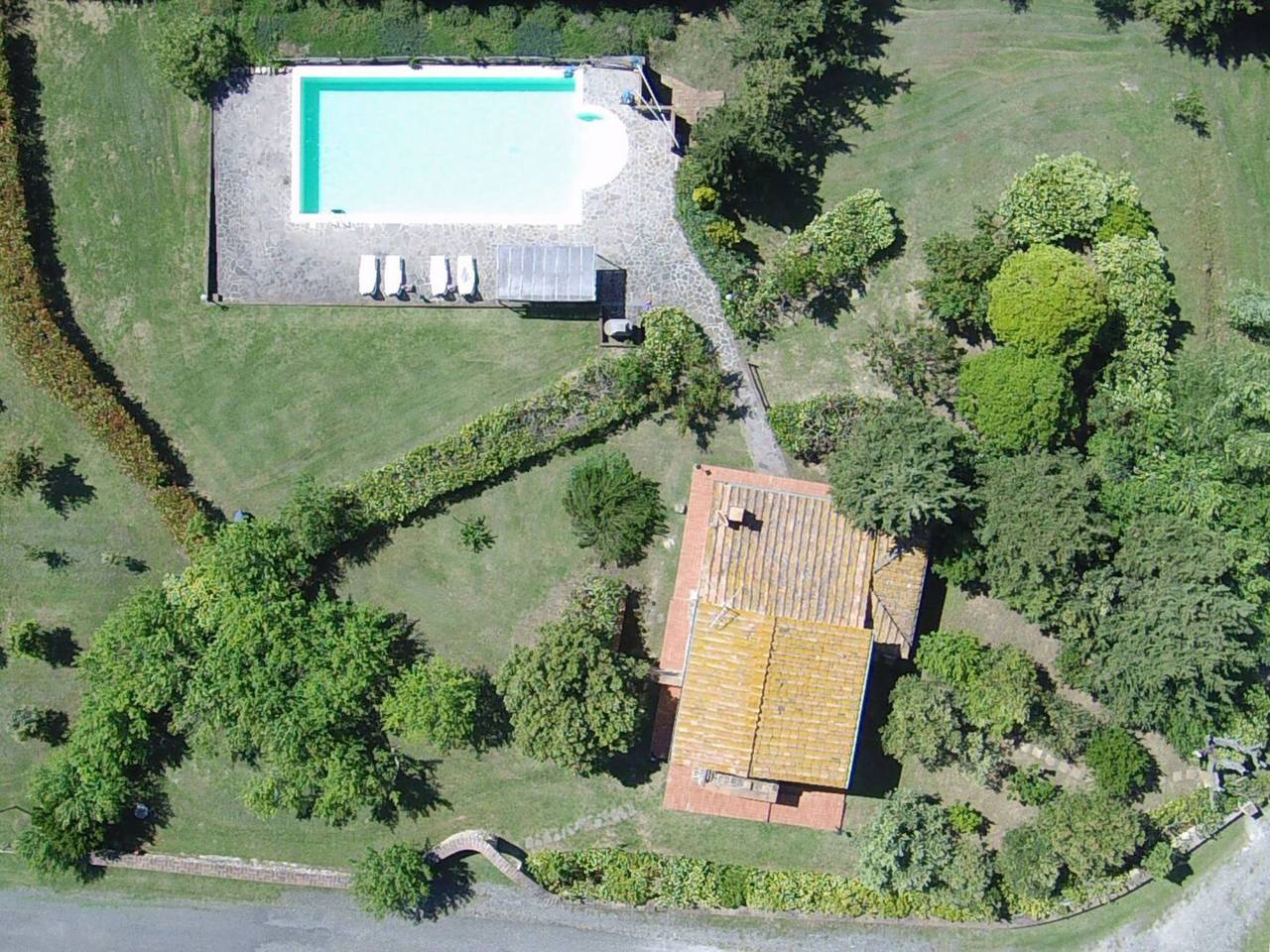Villa Martina in Pomarance, Riserva Naturale di Monterufoli