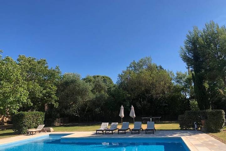 Location de vacances pour 12 personnes, avec Terrasse et Jardin à Capestang