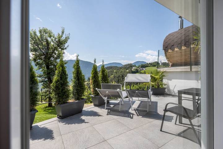 Appartamento intero, Appartamento "Thalerhof Naturae Oasis Ritten" con terrazza privata e Wi-Fi in Auna di Sotto, Renon