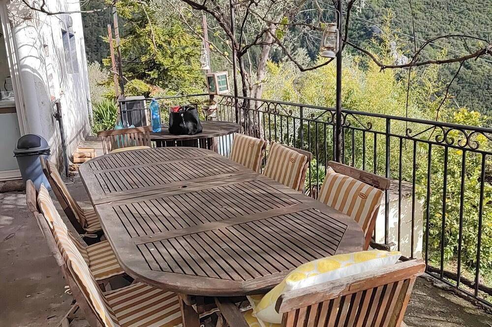 Homerez - Casa encantadora en Peille + vista a la montaña in Peille, Nizza Region