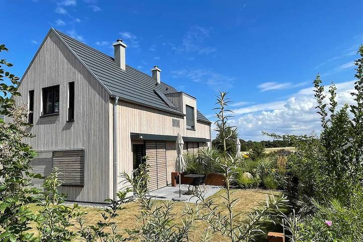 Ferienhaus für 4 Personen, mit Balkon und Garten