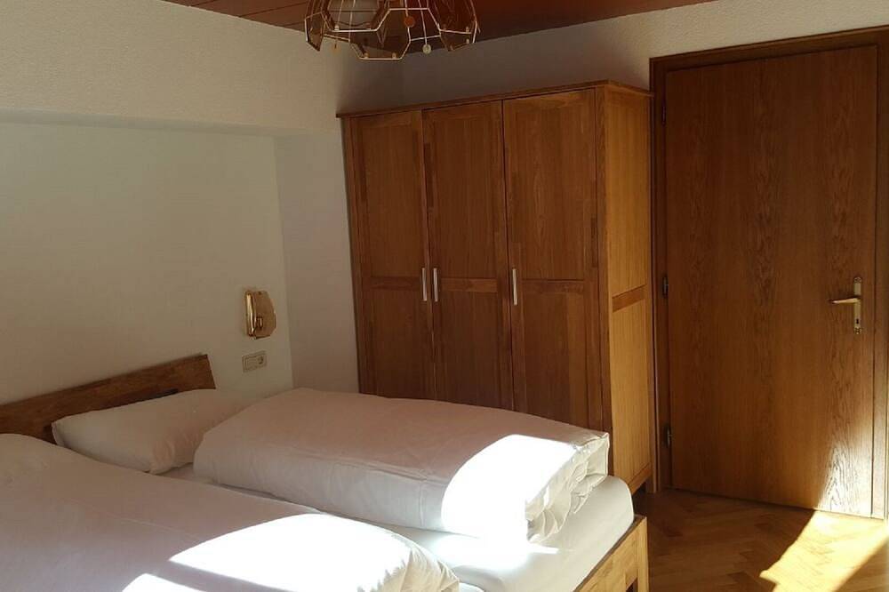 Ganze Wohnung, Wunderschöne Ferienwohnung im 1.Stock in Sonnenkopf, Dalaas