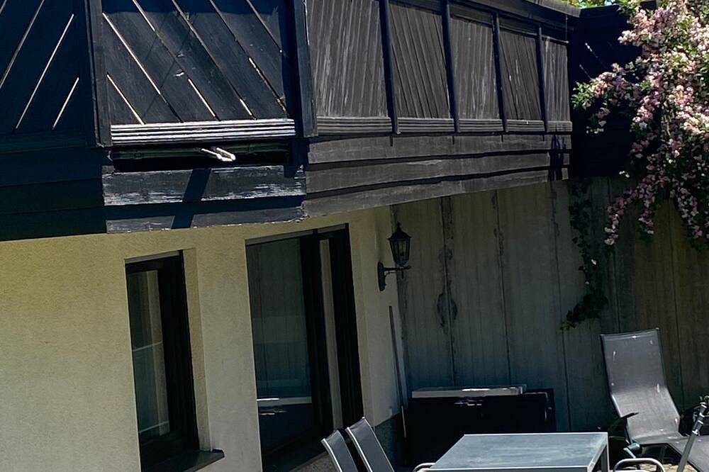 Ganze Wohnung, Apartment „Im Land der 1000 Berge“ mit privater Terrasse und Wlan in Neuenrade, Märkischer Kreis