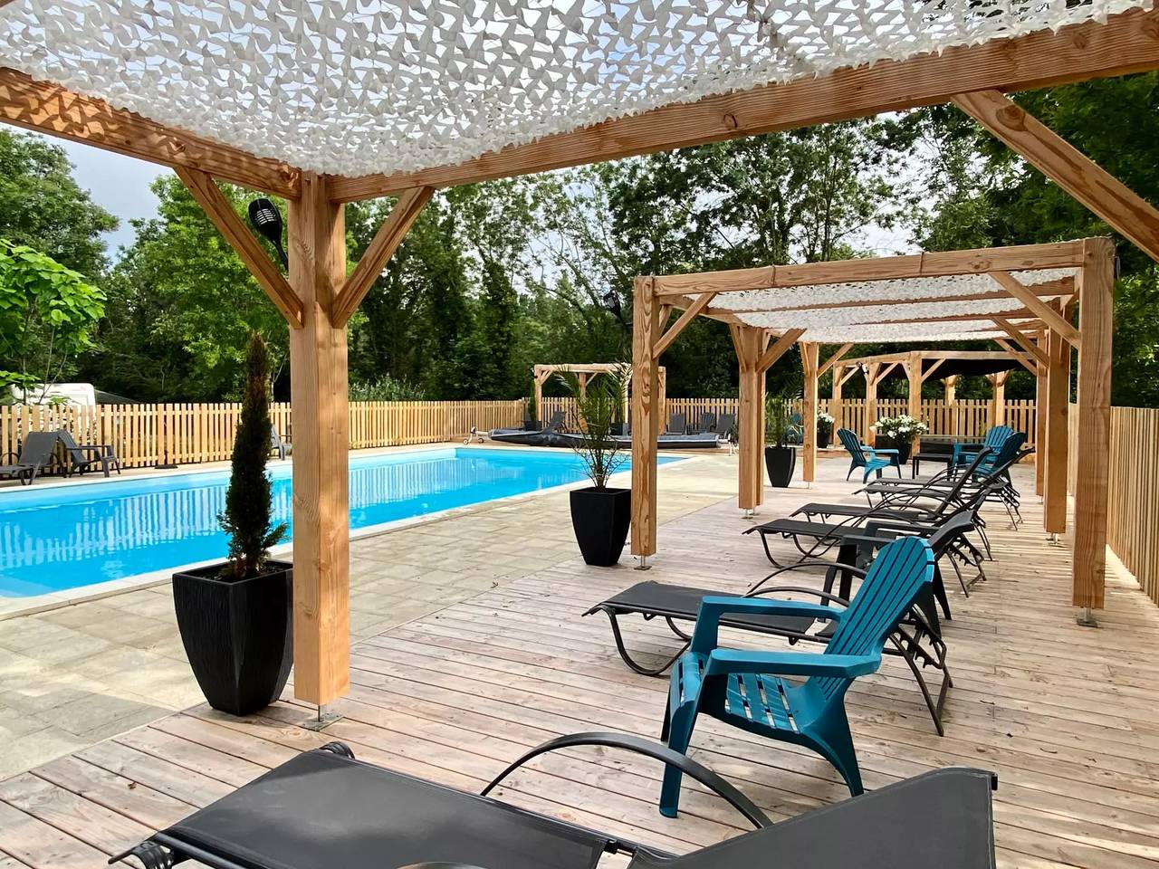 Ecolodge Toile & Bois 30m² (2 chambres - 4 personnes) dont terrasse couverte 8m² - Sans sanitaires 4 personnes in Coulon, Région de Niort