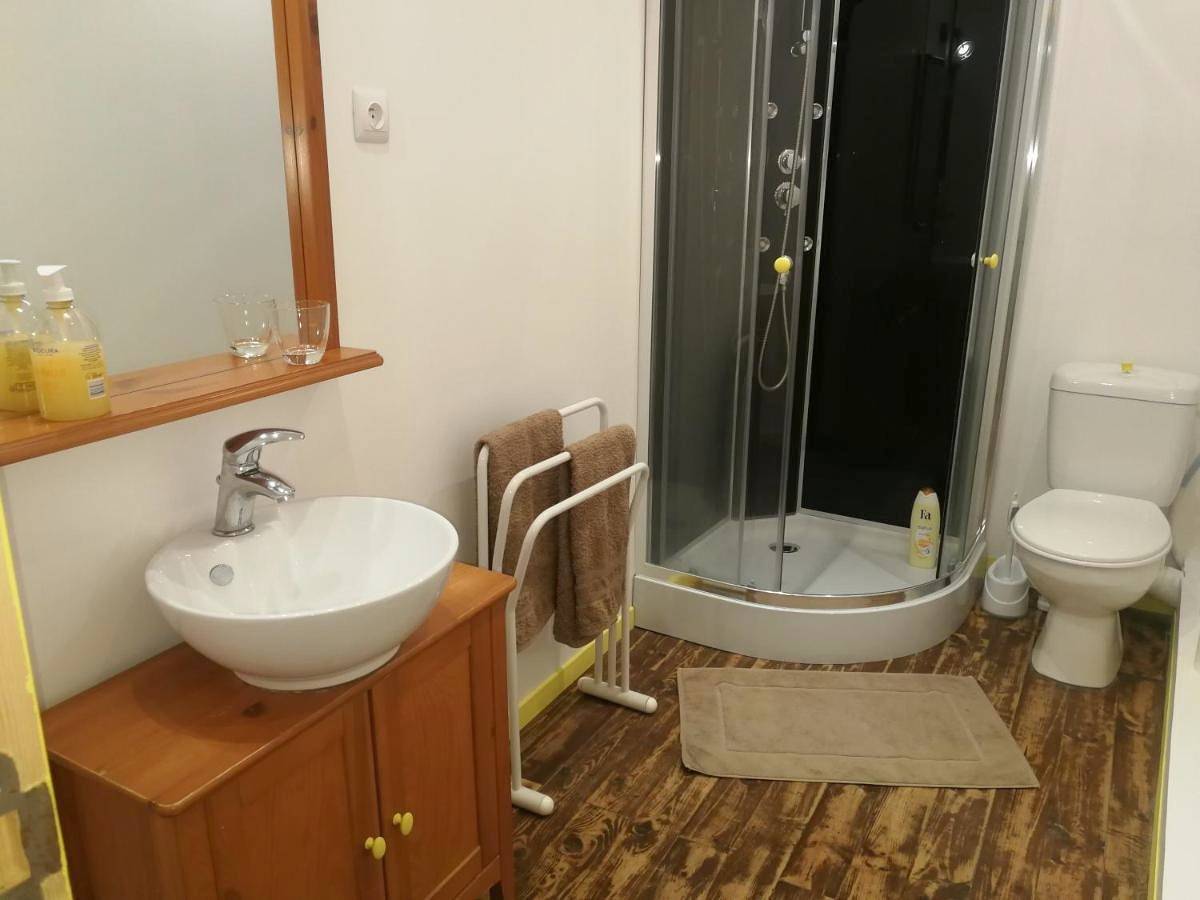 Appartement entier, One-Bedroom Apartment in Mirepoix, Ariège