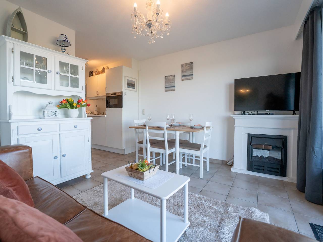 Apartamento entero, Marlene with parking and shared pool in De Haan, Costa de Bélgica