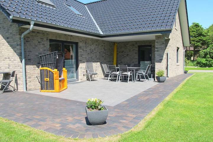 Ferienhaus für 10 Personen, mit Garten und Whirlpool in Wanna