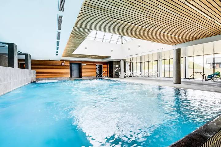 Gîte pour 3 personnes, avec balcon et vue à Gouaux-de-Larboust