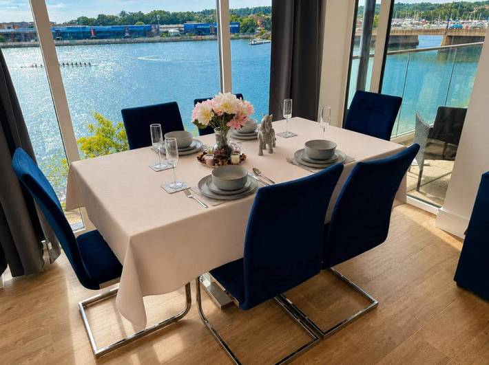 Holiday apartment for 4 people, with balcony in Southampton
