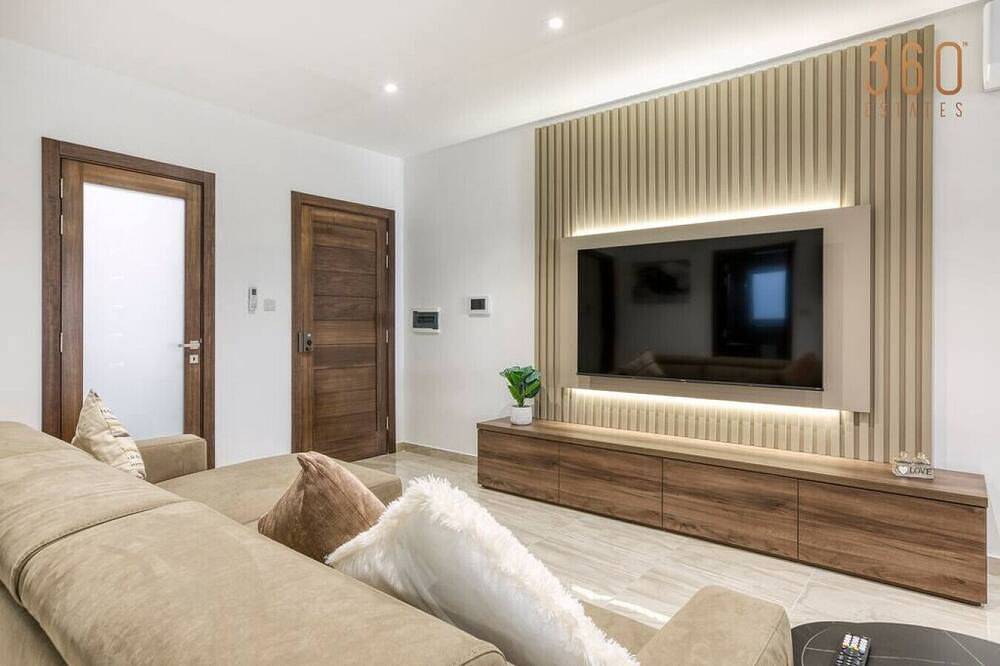 Apartamento inteiro, Luxurious, spacious fully equipped home in Swieqi in San Giljan, Ilha de Malta
