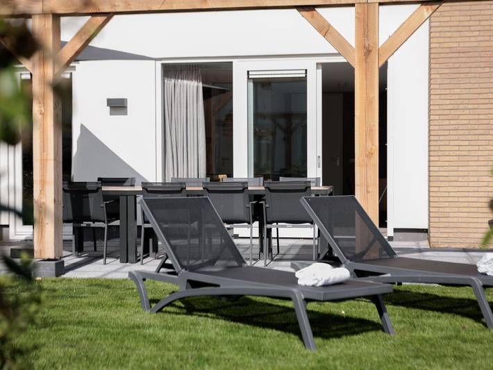 Ferienhaus für 8 Personen, mit Terrasse und Garten