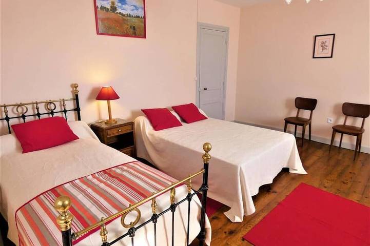 Location de vacances pour 6 personnes, avec jardin à Ossages - 2