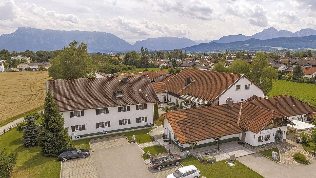 Doppelzimmer für 2 Personen in Freilassing in Freilassing, Rupertiwinkel