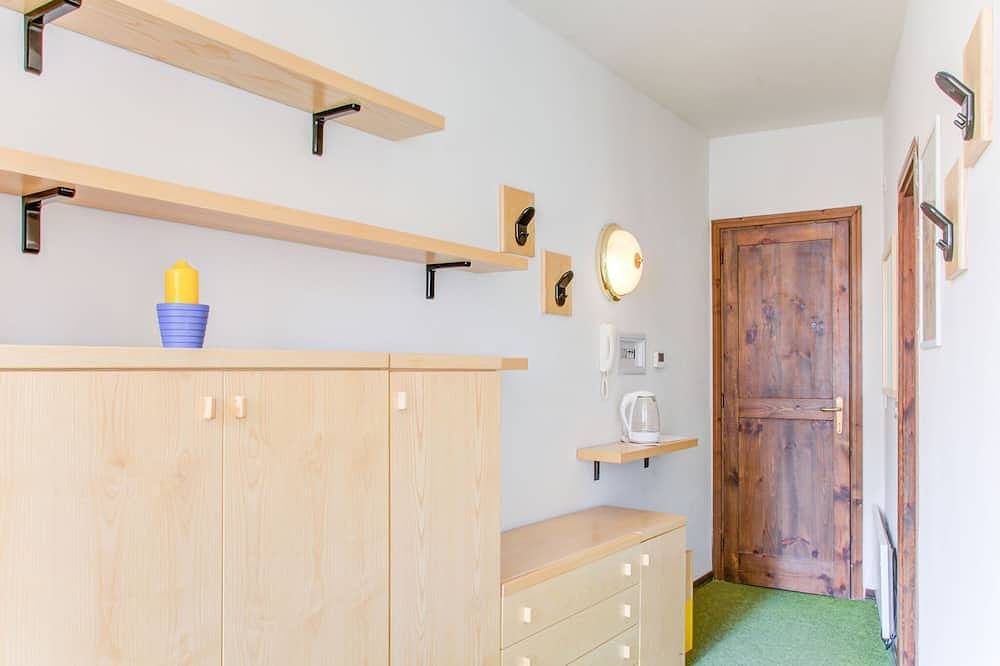 Entire apartment, Apartment in Cervinia with Ski Access in Cervinia Cielo Alto, Valtournenche