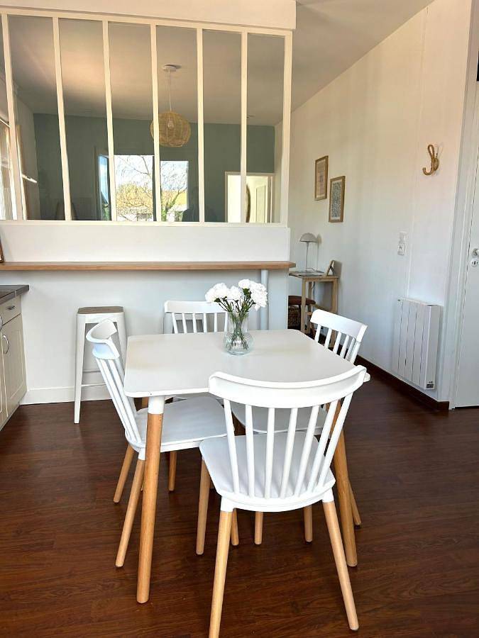 Gîte pour 4 personnes, avec terrasse et vue dans Plage De La Jetee Andernos Les Bains - 4