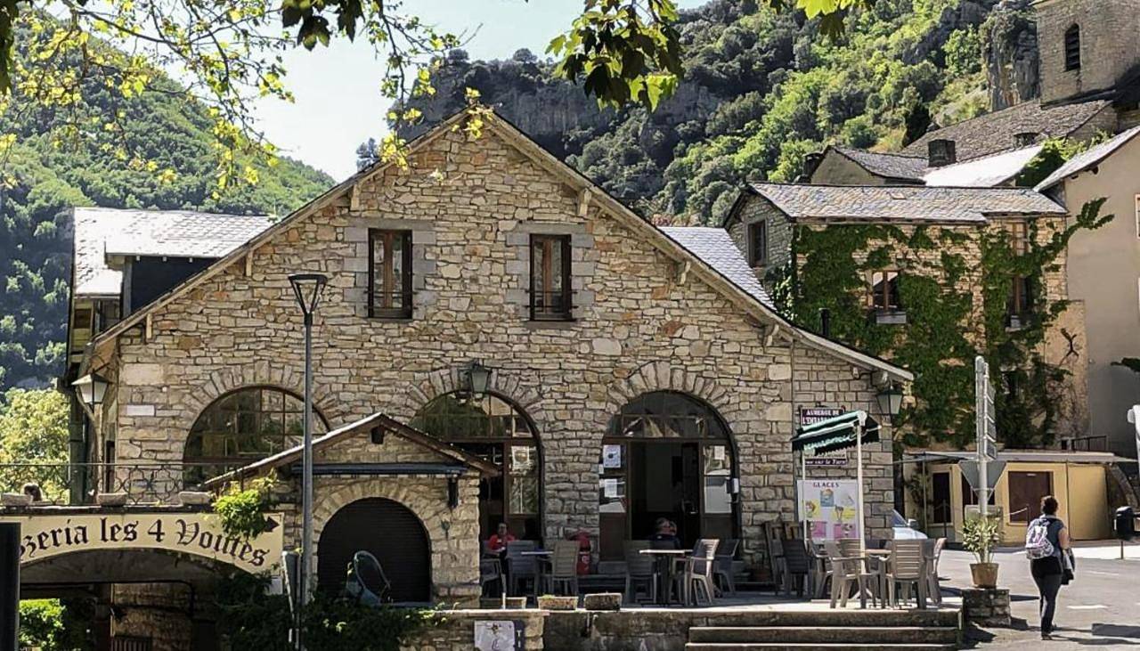 Hôtel-Bar l'Embarcadère in La Malène, Parc national des Cévennes