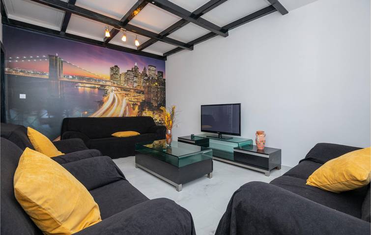 Ferienhaus für 9 Personen, mit Terrasse und Pool in Split-Dalmatien - 4