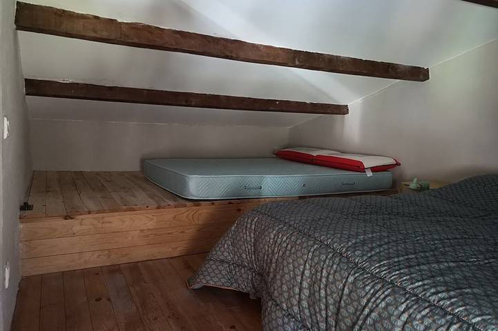 Location de vacances pour 8 personnes, avec terrasse et jardin à Reilhanette - 4