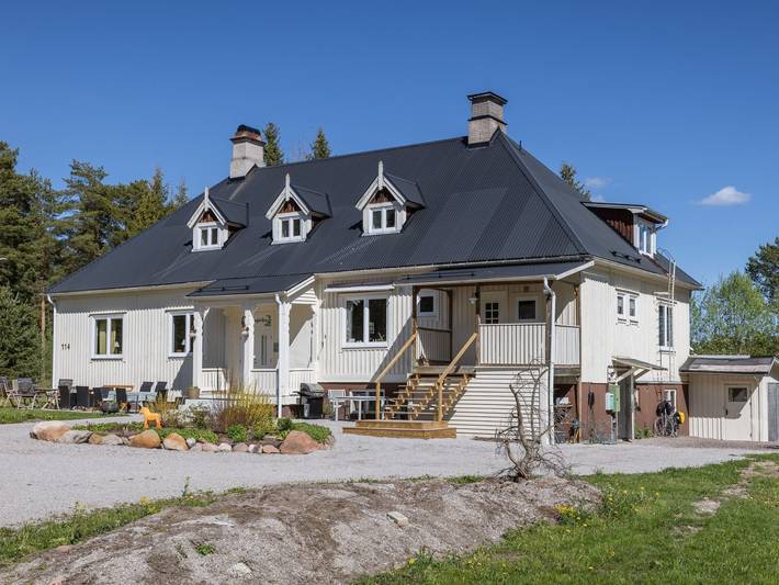 Ferienhaus für 16 Personen, mit Terrasse und Seeblick - 1