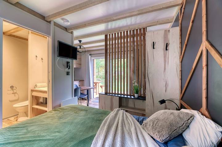 Gîte pour 2 personnes, avec piscine et jardin, animaux acceptés dans Petit Port - 3