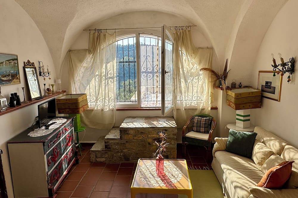 Casa Belvedere, Urlaub in ehemaliger Olivenmühle in Diano San Pietro, Riviera di Ponente
