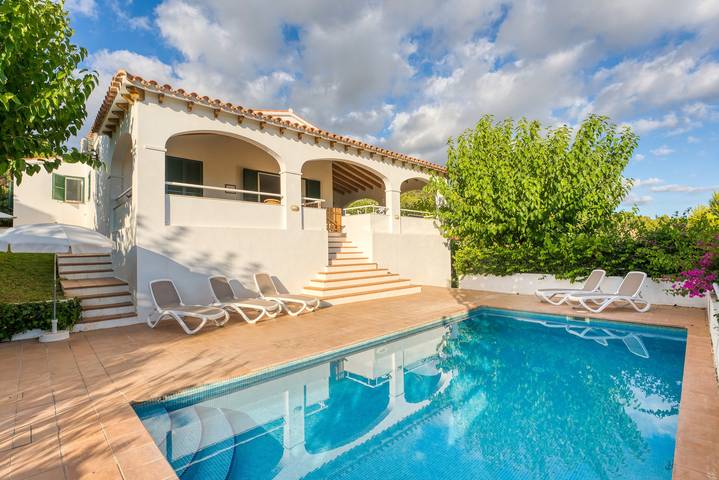 Villa Beatriz with Sea View, Wi-Fi, Garden, Terrace & Pool; Parking Available in Santo Tomas, Es Migjorn Gran