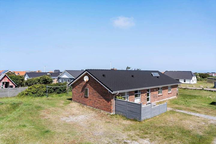 Ferienhaus für 8 Personen, mit Whirlpool und Terrasse sowie Sauna